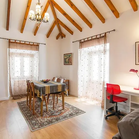 Apartament Gomes Freire Delight Віавіа